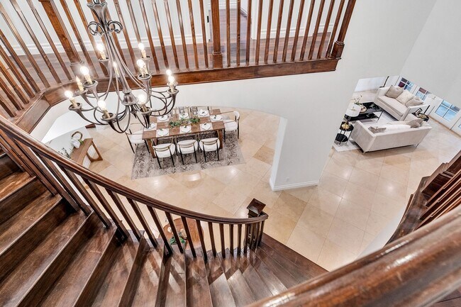 Building Photo - GORGEOUS 7 BED 6.5 BATH FOR LEASE IN BEVER...