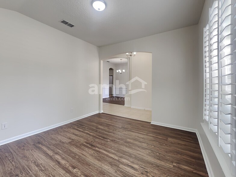 Building Photo - 1582 Sailmaker Ln