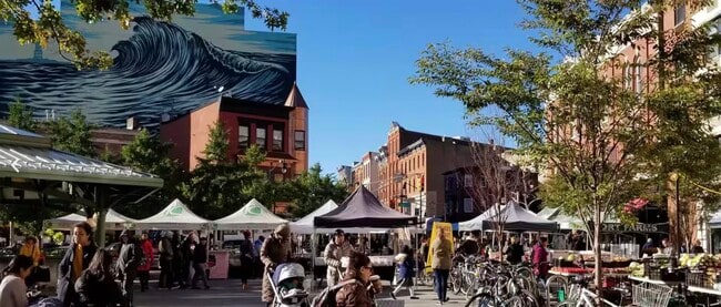 Building Photo - 298 4th St