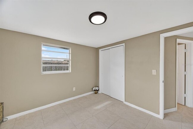 Building Photo - 3742 Elmwood Dr