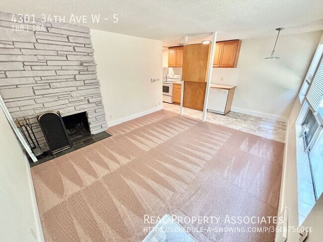 Building Photo - 4301 34th Ave W