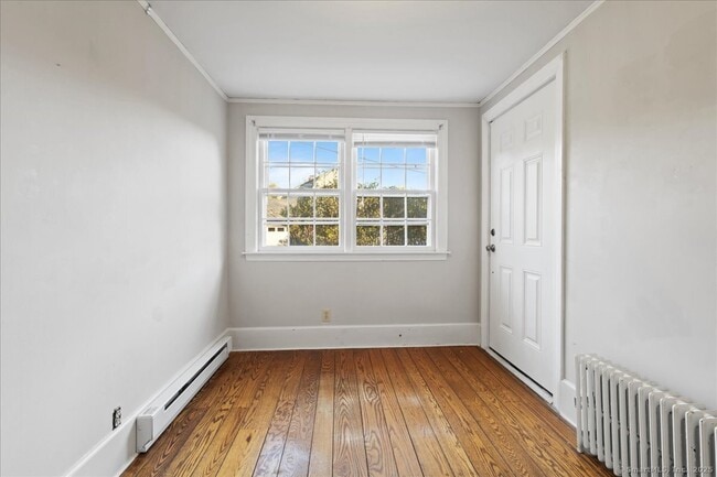 Building Photo - 8 Arlington Heights