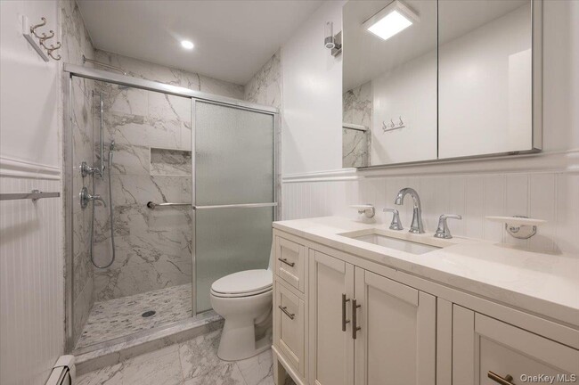 Building Photo - 80-19 149th Ave