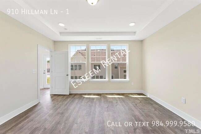 Building Photo - 910 Hillman Ln