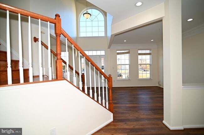 Building Photo - 7001 Chaptico Ct