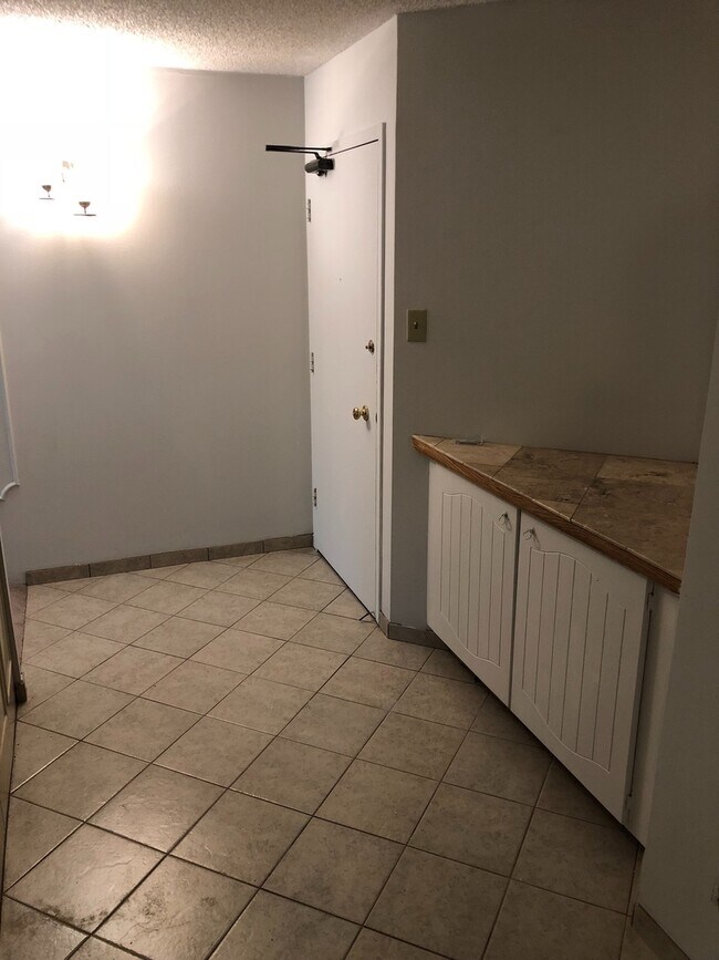 Building Photo - Penn Square