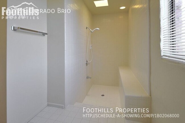 Building Photo - 2172 E Cerrado Brio