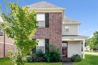 Building Photo - 7395 Brentlawn Dr