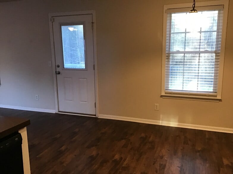 Building Photo - 7 Copperleaf Ct