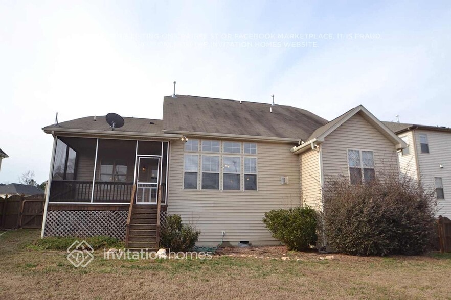 Building Photo - 9028 Linslade Way