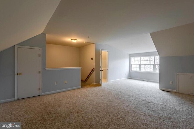 Building Photo - 226 Wintergull Ln