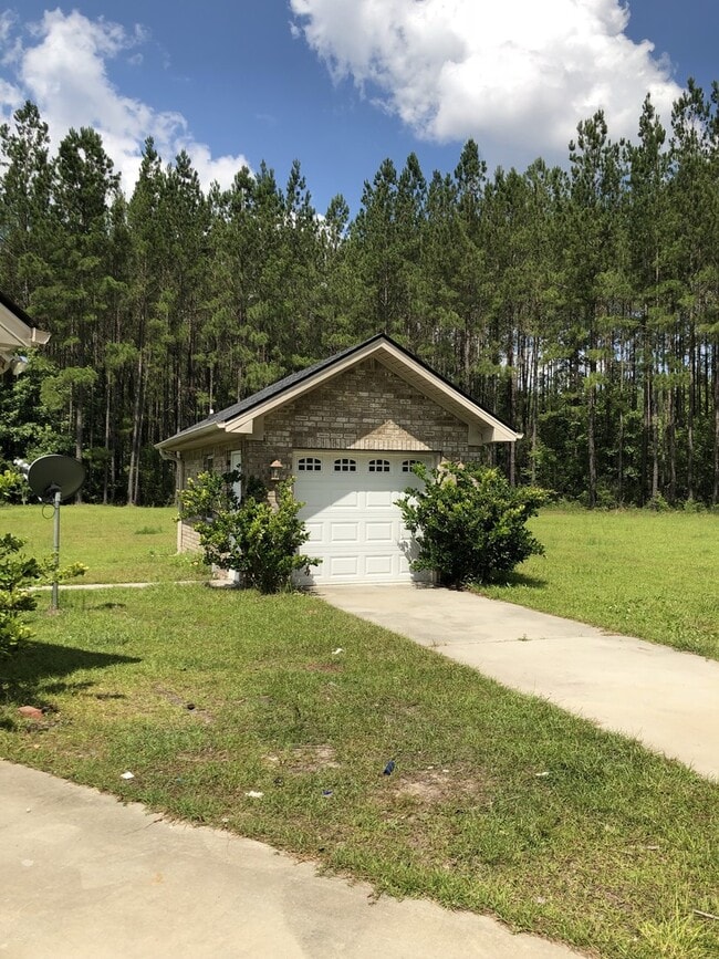 Building Photo - Coming Soon!!