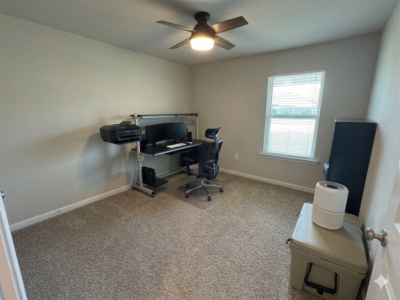 Building Photo - 15340 Leighwood Ln