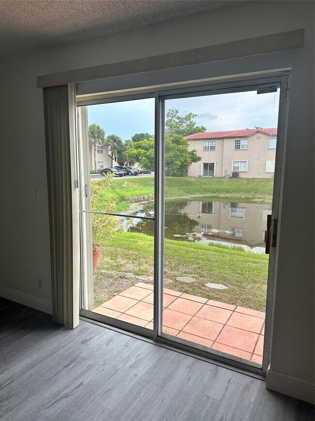 Building Photo - 401 SW 86th Ave