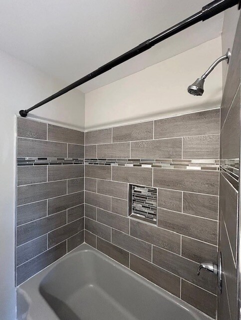 Building Photo - 540 Camellia Rd