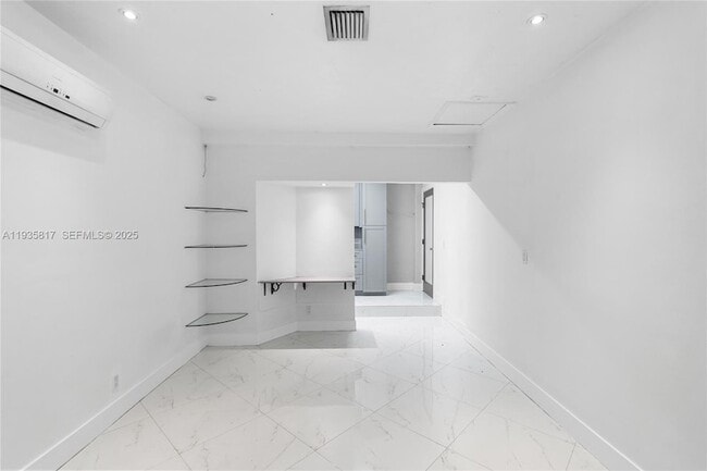 Building Photo - 13611 SW 77th St