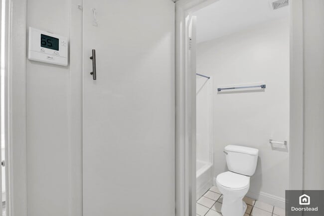 Building Photo - 18620 Hatteras St