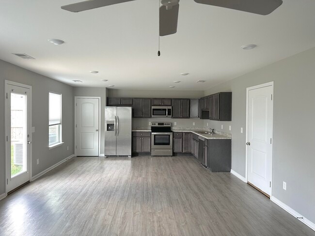 Building Photo - 2501 Feathersound Wy