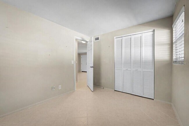 Building Photo - 3 Edmond Ct