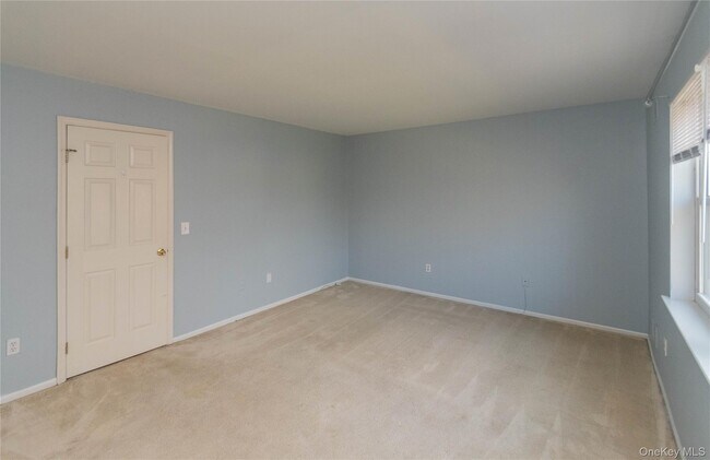 Building Photo - 99 Boniface Dr