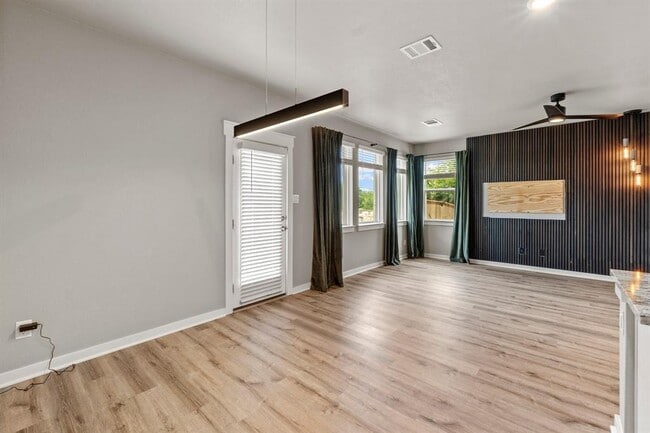 Building Photo - 2251 Rocoso Trl