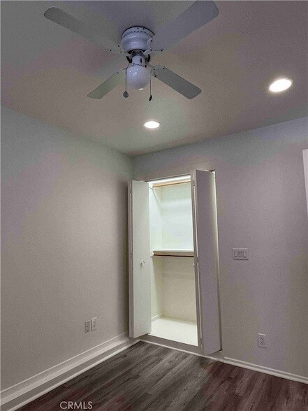 Building Photo - 224 Bayview Dr