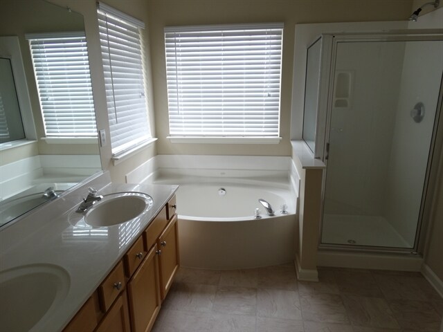 Building Photo - 5385 Angel Oaks Dr