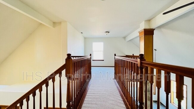 Building Photo - 5131 Milky Way