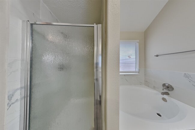 Building Photo - 5510 Forest Trails Dr