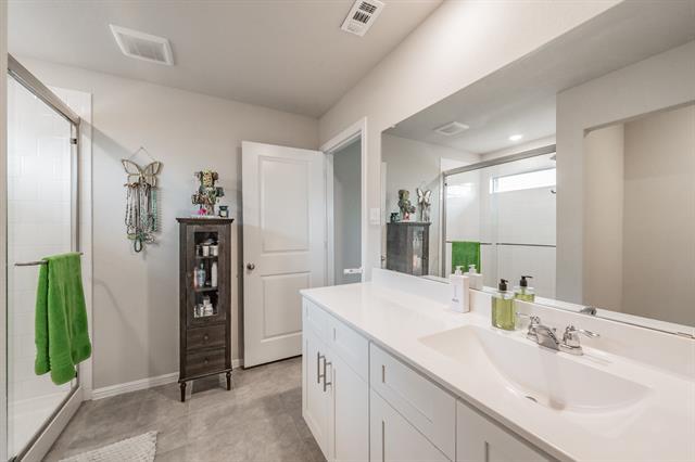 Building Photo - 1385 Dillard Creek Dr