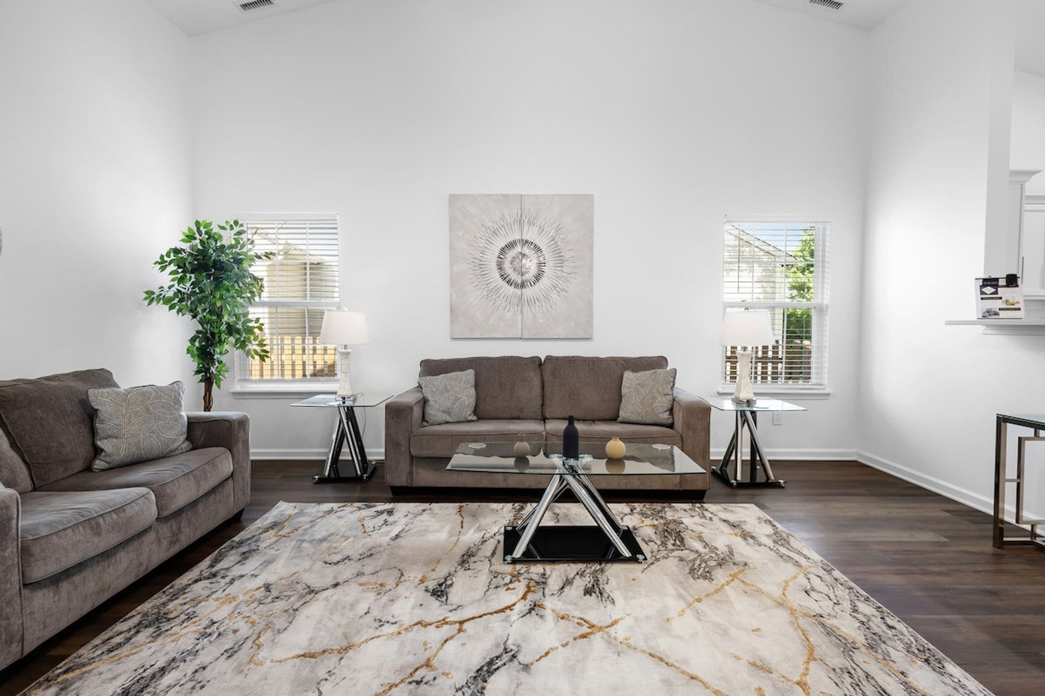 Building Photo - 13847 Catalina Dr