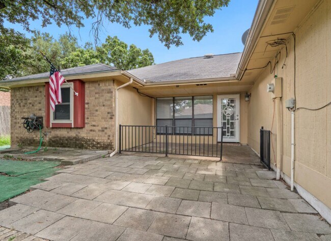 Building Photo - 1305 Minter Rd