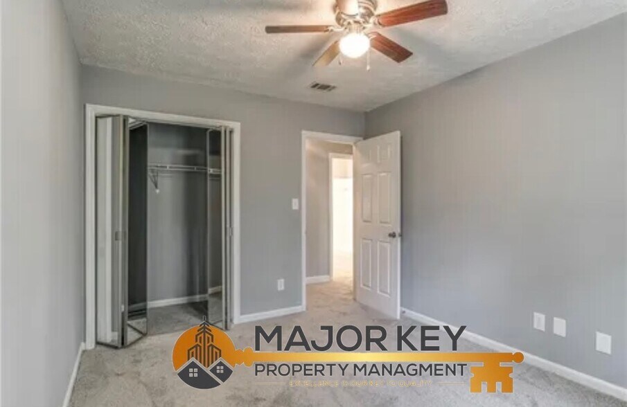 Building Photo - 2340 Beaver Ruin Rd