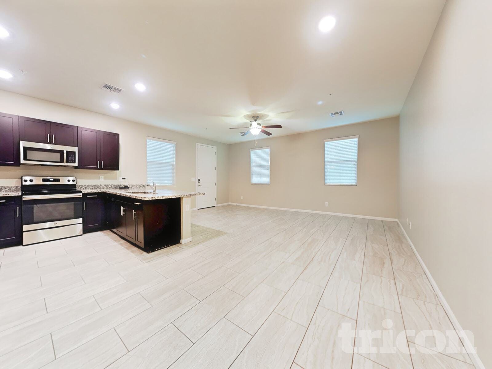 Building Photo - 28954 N 124th Glen