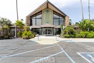 Building Photo - 23033 Maple Ave