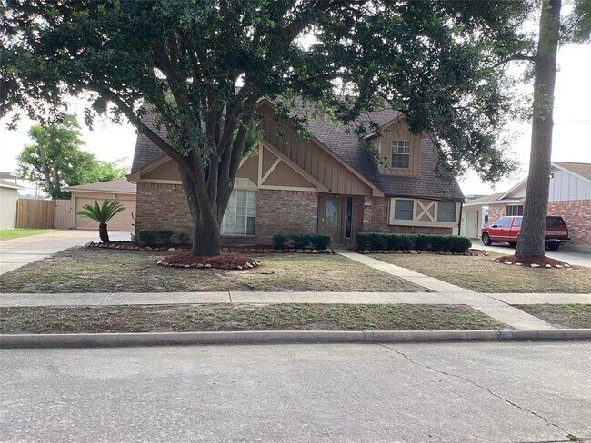 Building Photo - 2031 Millhouse Rd
