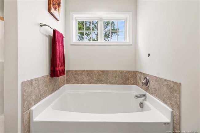 Building Photo - 216 Bunting Dr