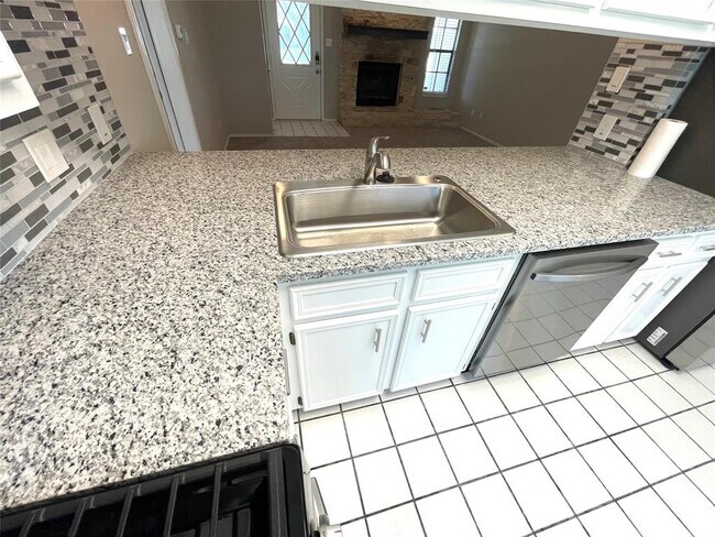 Building Photo - 1008 Cresswell Dr