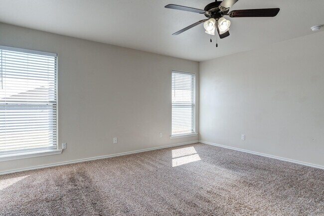 Building Photo - 13811 Uvalde Ave