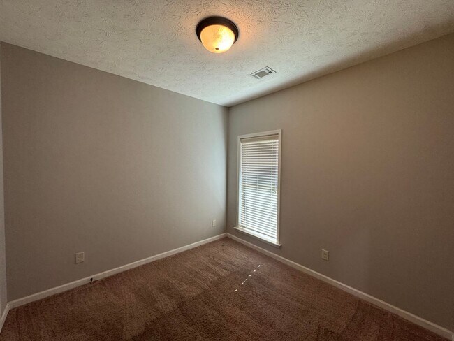 Building Photo - Pike Road Home