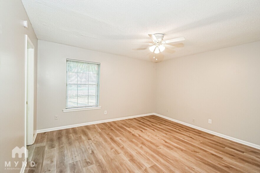 Building Photo - 8430 Old Forge Rd