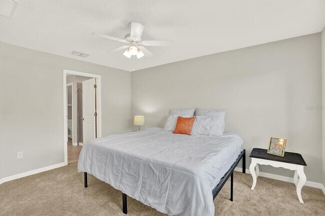 Building Photo - 16930 Storyline Dr