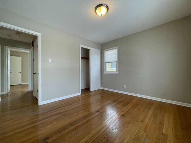 Building Photo - Villard Ave - 8129-31 W
