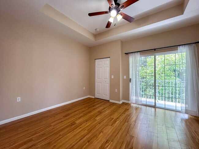 Building Photo - Beautiful 2/2.5 in Magnolia Place