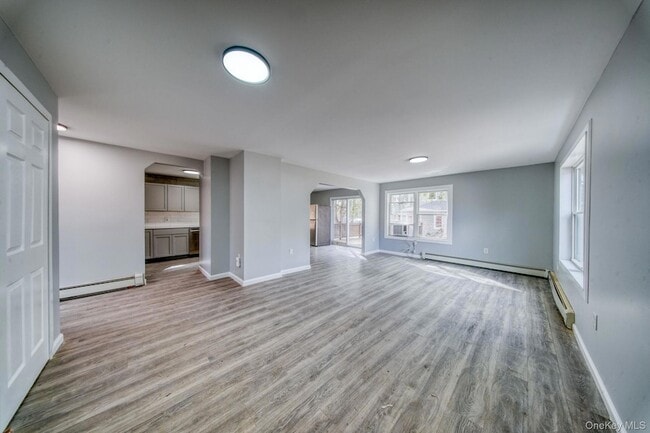 Building Photo - 22 Academy Ave