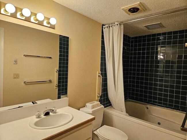 Building Photo - 48 Cooper Memorial Dr