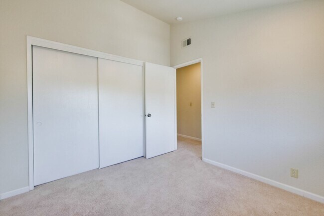 Building Photo - Condo Near Cupertino High | Updated Kitche...
