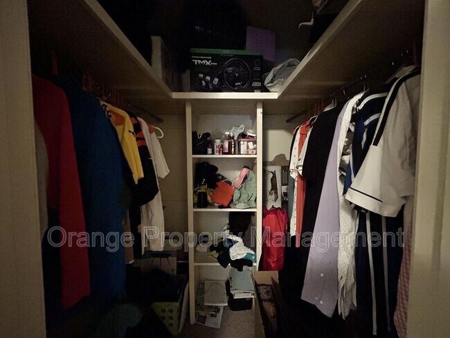 Building Photo - 204 Calhoun St