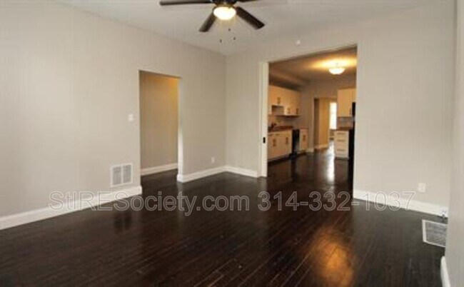 Building Photo - 3618-3620 Hartford St