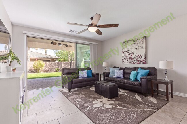 Building Photo - Beautiful Single-Story 3-Bed/3-Bath Home i...